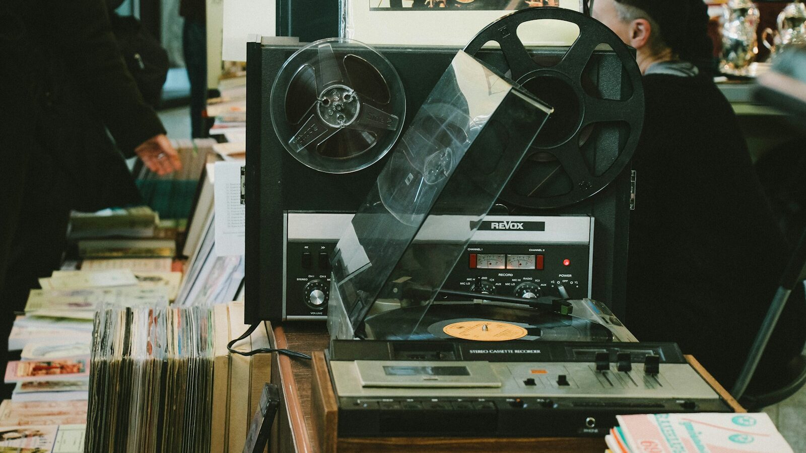 black reel-to-reel tape recorder