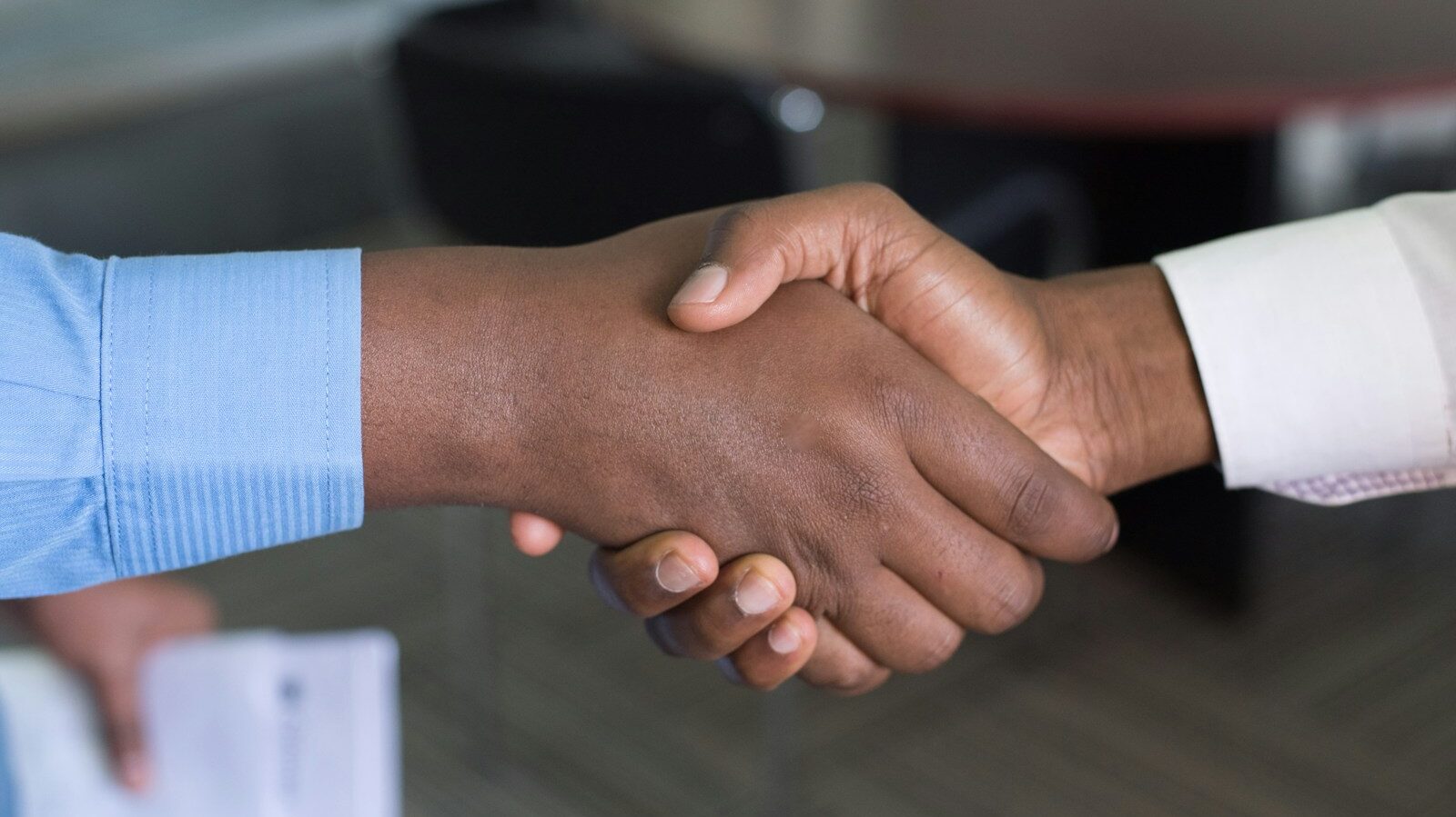 two person handshaking