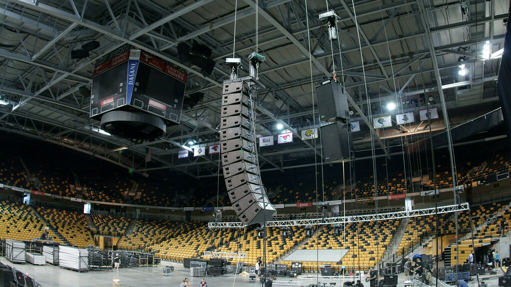 line array speakers